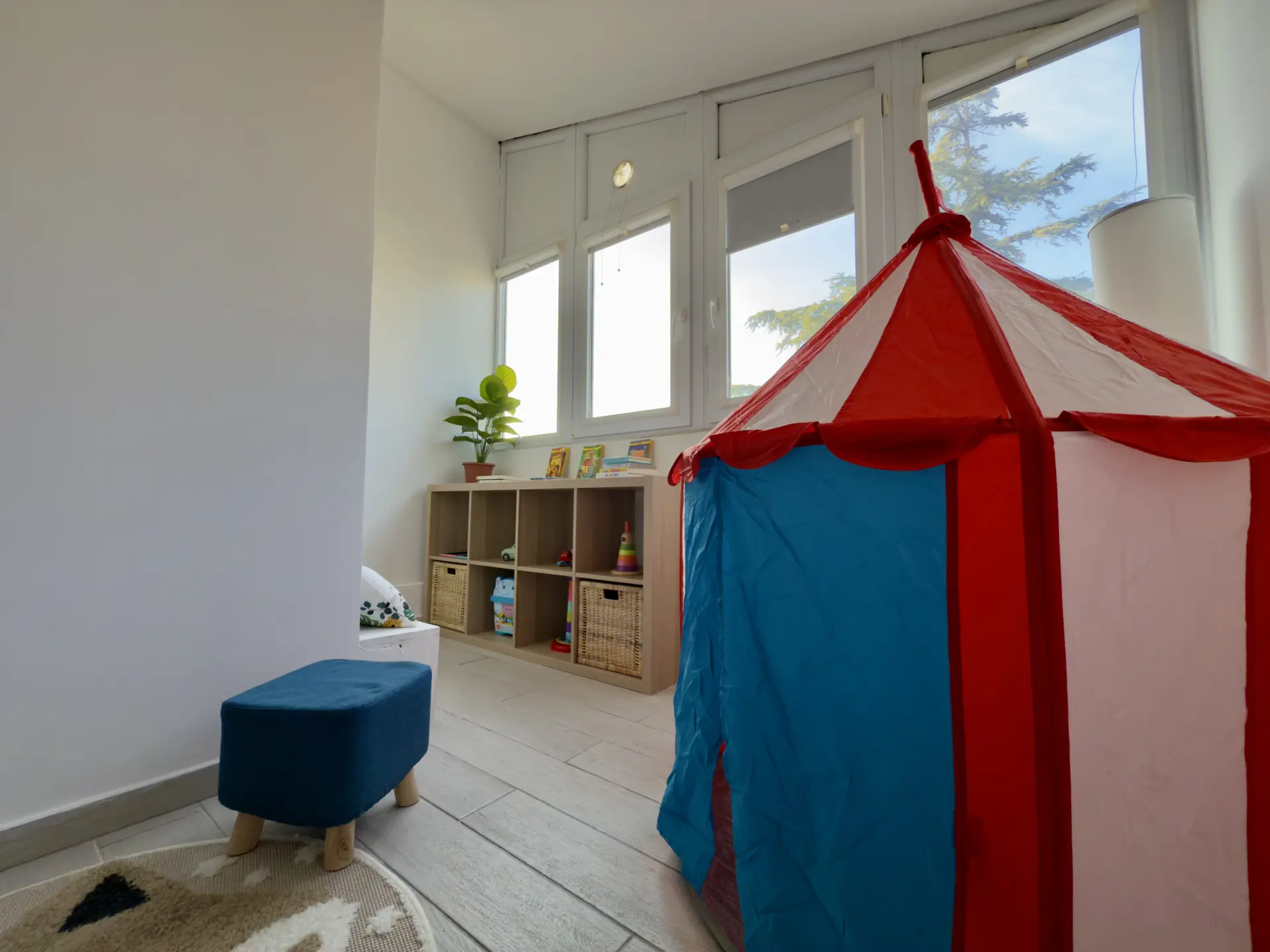 children-playarea-detail